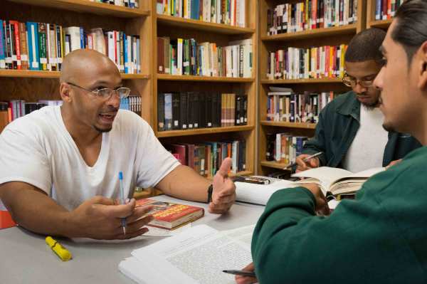 Incarcerated students discuss. 2013, Photo Credit & (c) Pete Mauney