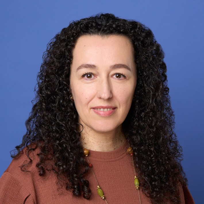 Portrait of Karin Krslovic.
