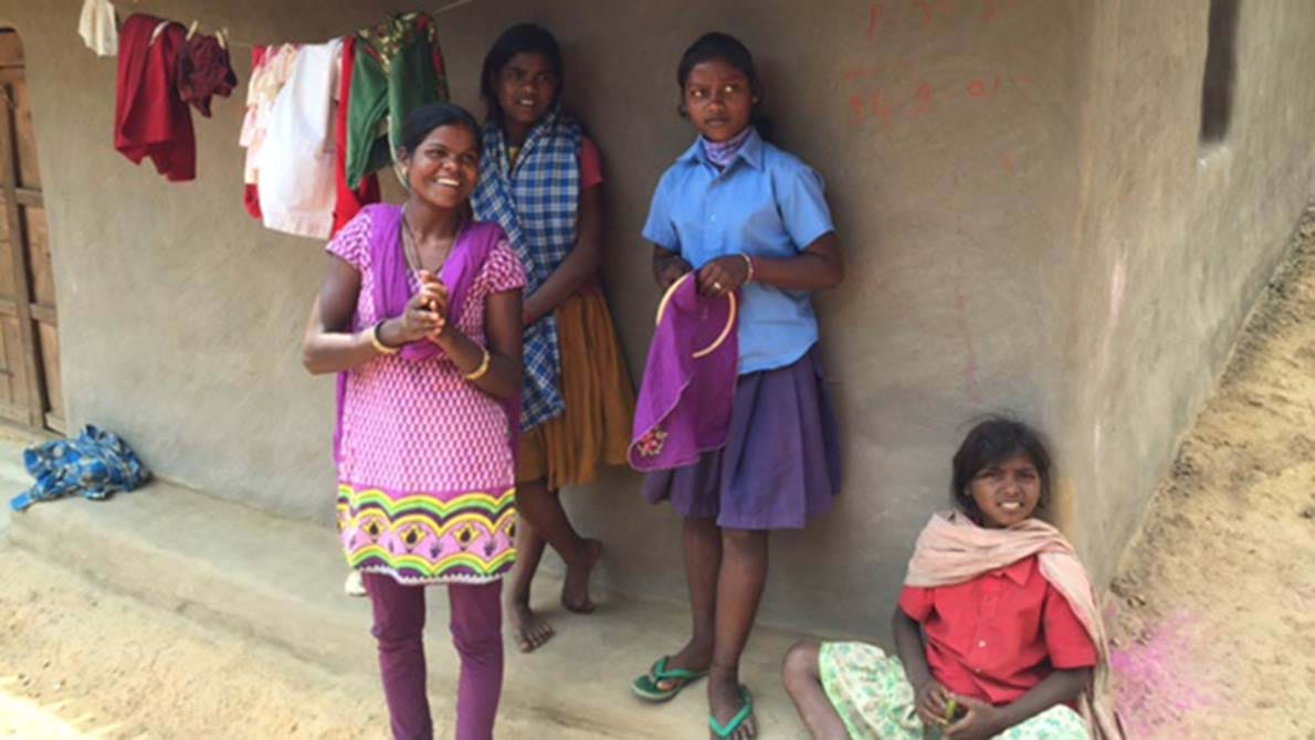 Women are using "the power of the Sari" to hold local governments to account and help their villages thrive in a global economy. 2015. This image is available under the 4.0 Creative Commons license.