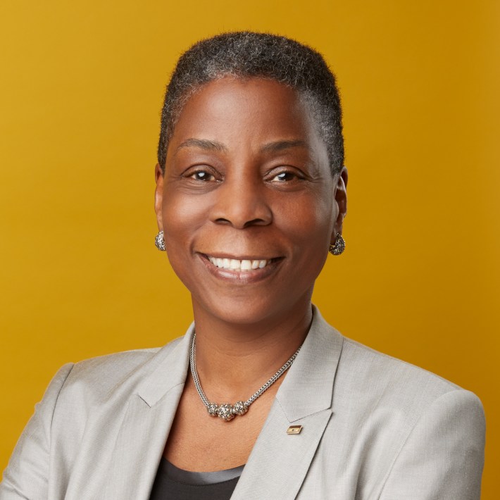 Portrait of Ursula Burns.