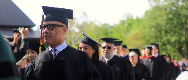 Darren Walker at the 2017 Oberlin College commencement. Credit: Amber Benford Studios