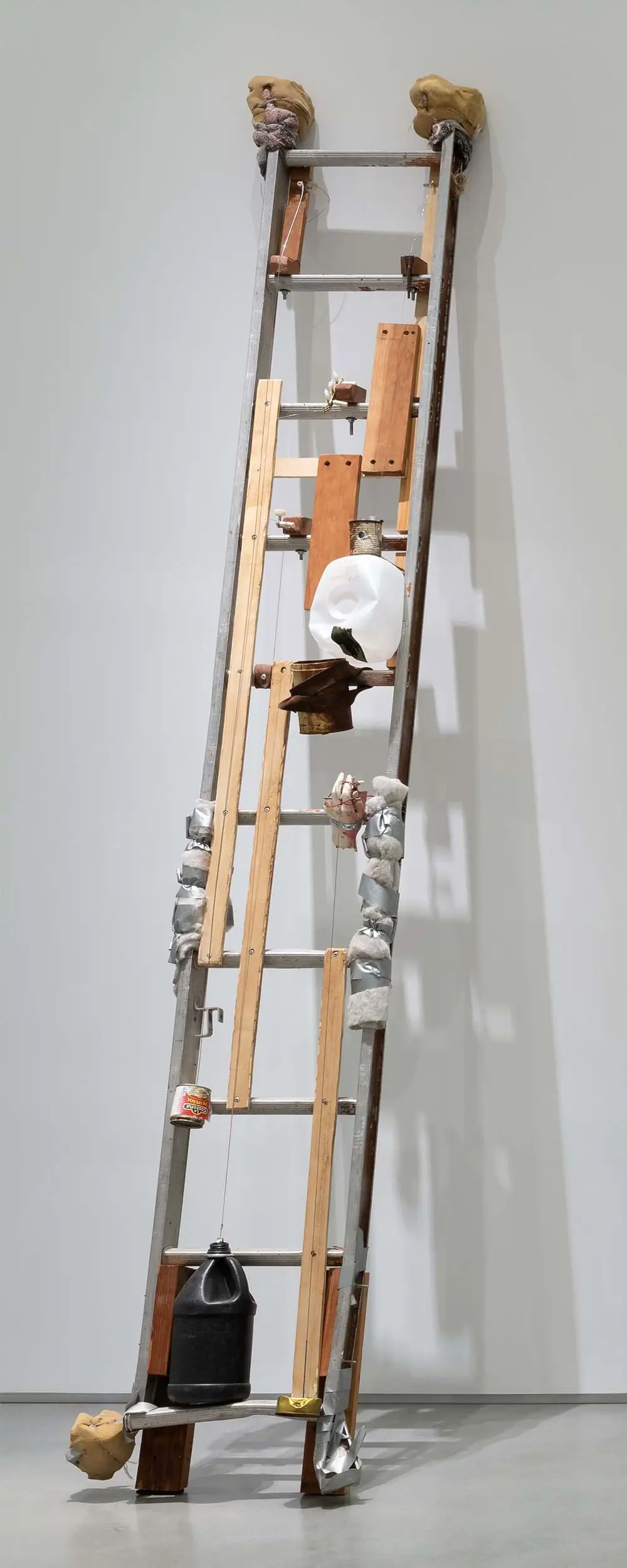 Sirvientes y Escaleras / Servants and Ladders, 2015